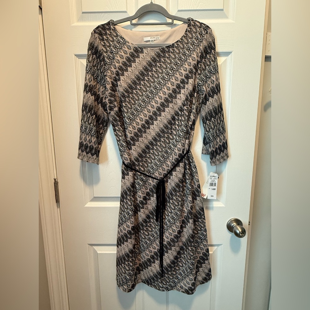 Studio One Black and Cream Long Sleeve Dress